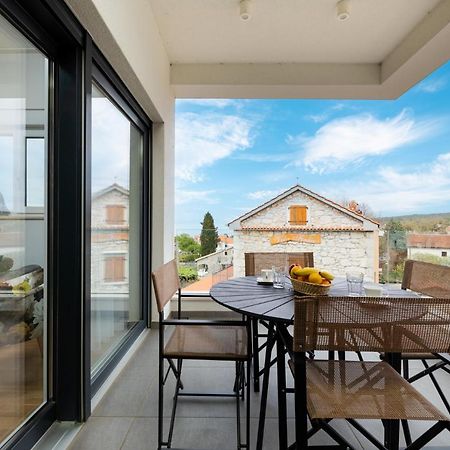 Apartment Muzini Малинська Екстер'єр фото
